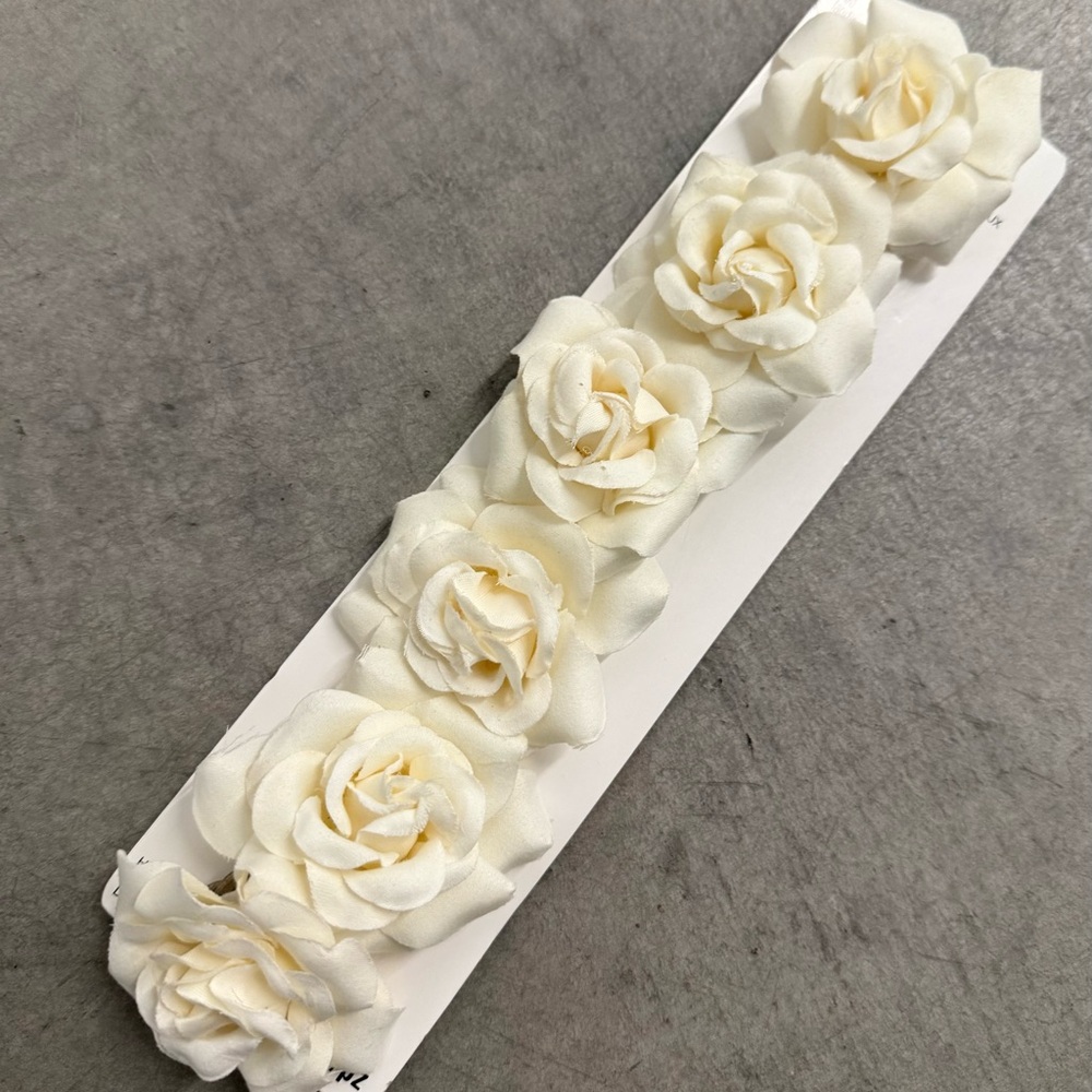 Bead Landing - Ivory Flower Headband / Belt